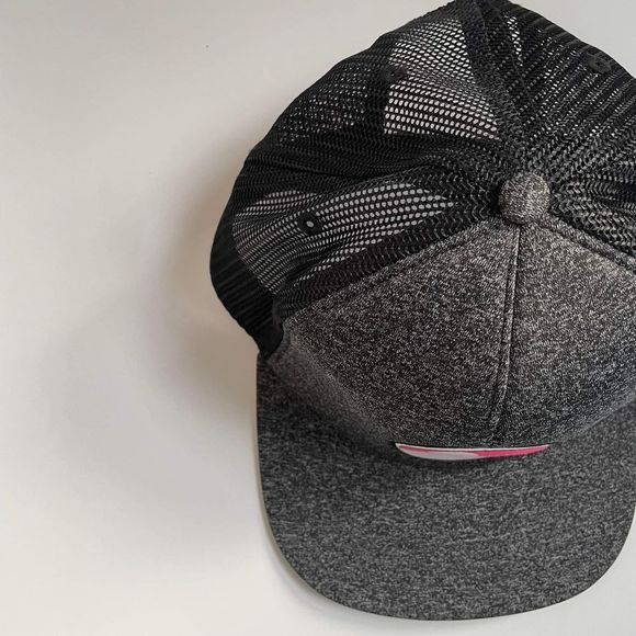 Pokemon Pokeball Emblem Trucker Snapback Kids Hat - Picture 11 of 12